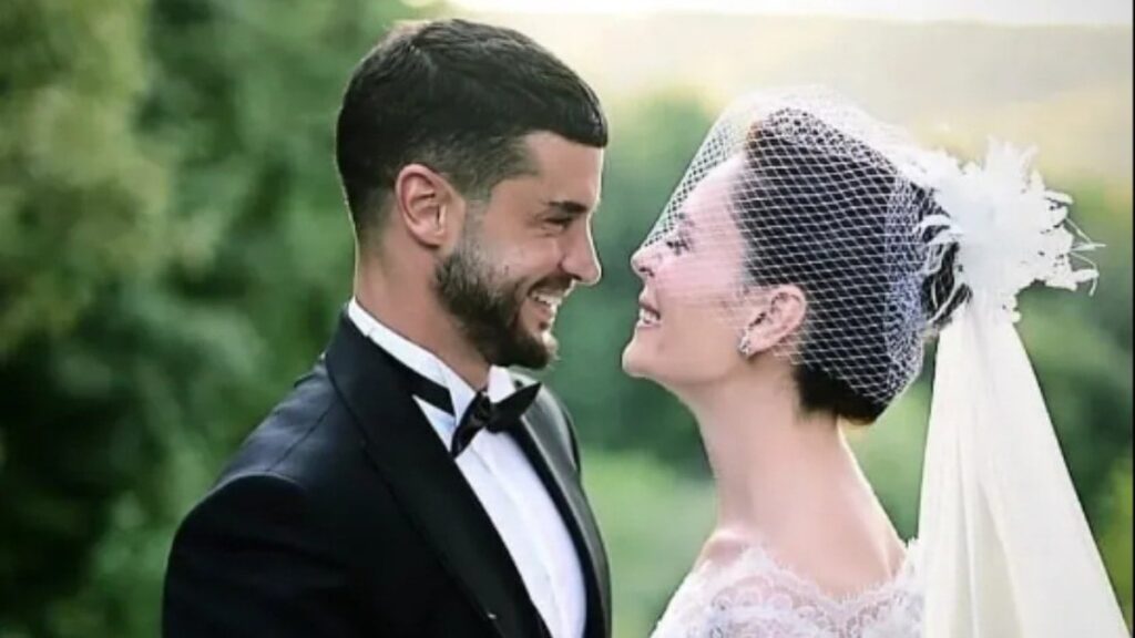 Boşanma dedikodularına tokat gibi yanıt