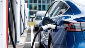 En güvenilmez elektrikli araçlar açıklandı: Bu 4 modelden birini alan yandı