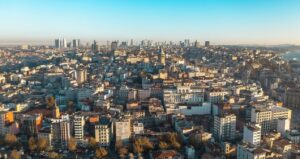 İstanbul’da aynı sokaktaki konutların fiyat farkı 2 katı aştı: Asıl neden ortaya çıktı