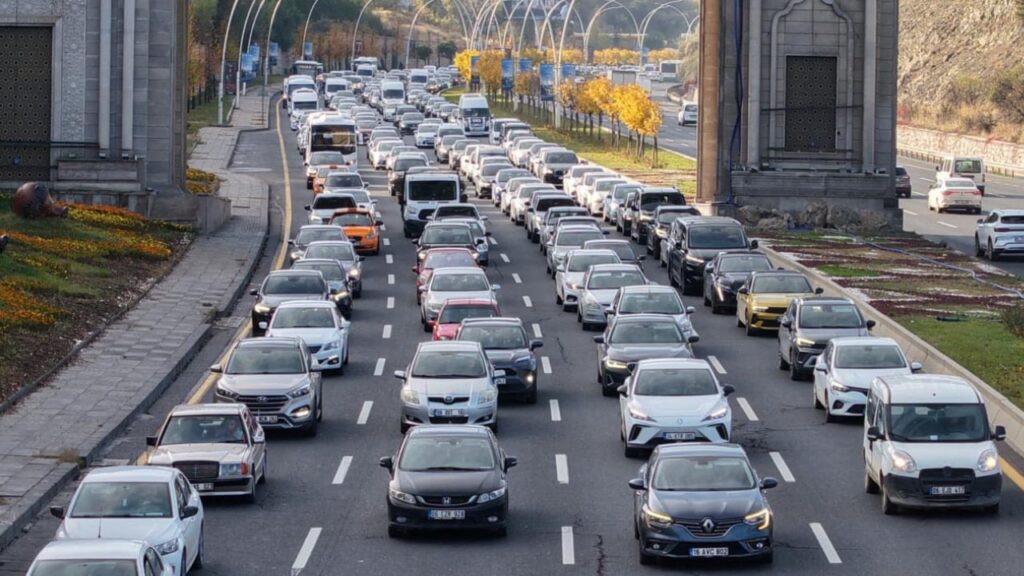 Türklerin otomobilde en çok tercih ettiği renk belli oldu