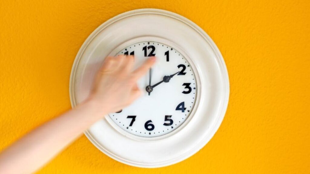 07.07 Saat Anlamı Nedir? 07.07 Çift Saatlerin Anlamı Nasıl Yorumlanır?