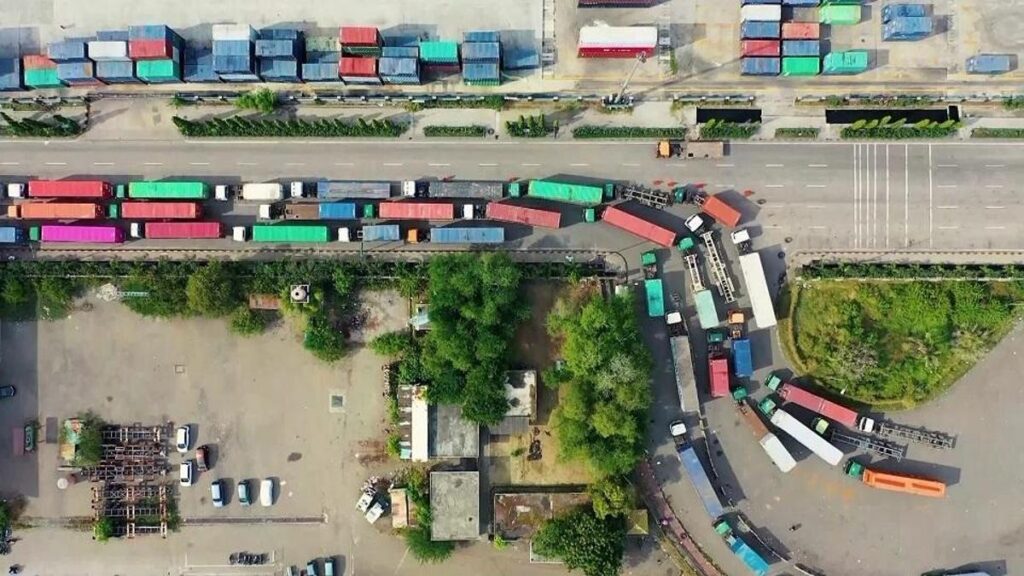 33 ilden 1 milyar dolar üzeri ihracat!