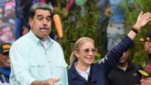 ABD basını flaş detayları açıkladı: Maduro ve eşi yatak odasından sürüklenerek çıkarıldı