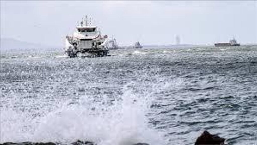 İzmir’de vapur seferleri iptal edildi