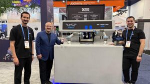 Teknoloji fuarına Türkiye damgası: Robotik barista iş başında