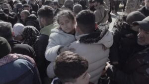 Çatışmaların ortasında tahliye: Siviller güvenli koridordan çıkarıldı