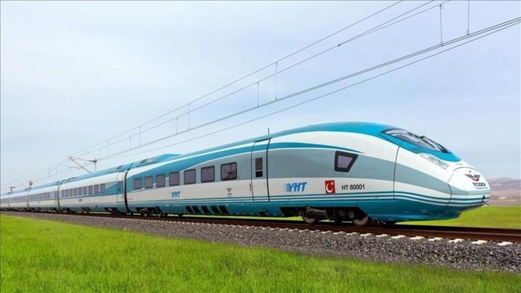 Demir yollarında altın dönem: YHT’ler zirveye koşuyor