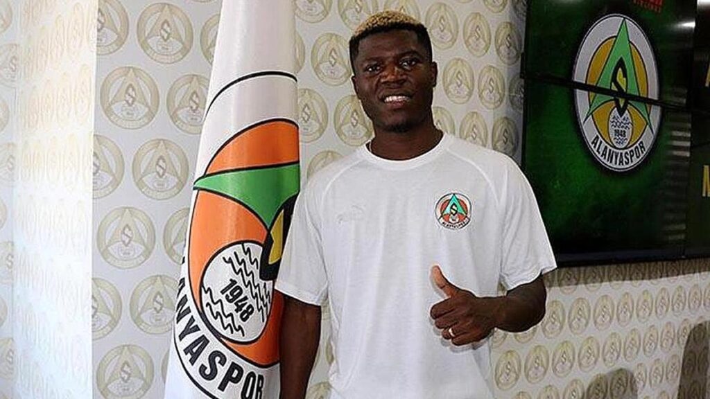 Fenerbahçe ile transferde adı anılıyordu! Hasan Çavuşoğlu’ndan Maestro açıklaması